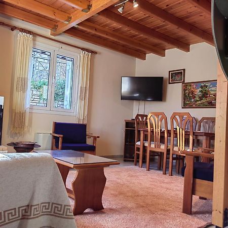 Willa Plataniotissa Mansion Kalawrita Zewnętrze zdjęcie