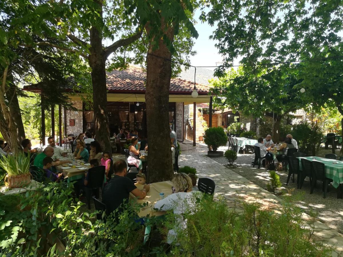 Willa Plataniotissa Mansion Kalawrita Zewnętrze zdjęcie